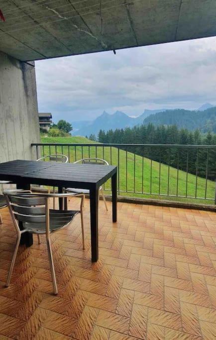 Superbe Appartement 3.5 Avec Cheminee Gruyeres Extérieur photo