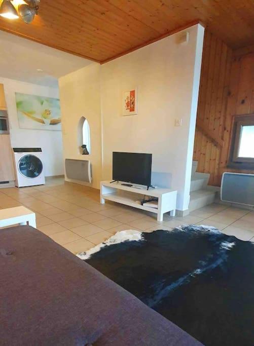 Superbe Appartement 3.5 Avec Cheminee Gruyeres Extérieur photo